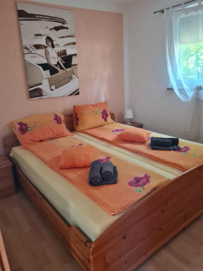Apartments Ljubic Tar-Vabriga Esterno foto