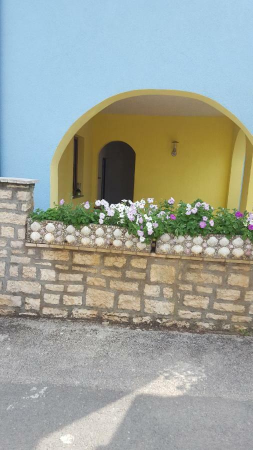 Apartments Ljubic Tar-Vabriga Esterno foto